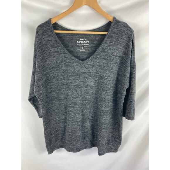 Torrid Super Soft Knits Relaxed Fit Soft Plush V Neck Top Size 0 / Large - Picture 5 of 7